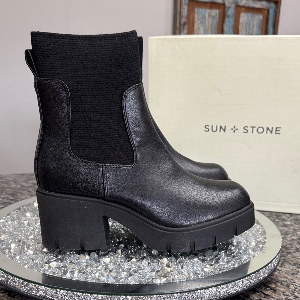Sun + Stone Verityy Black Heeled Boots lug sole NEW 8